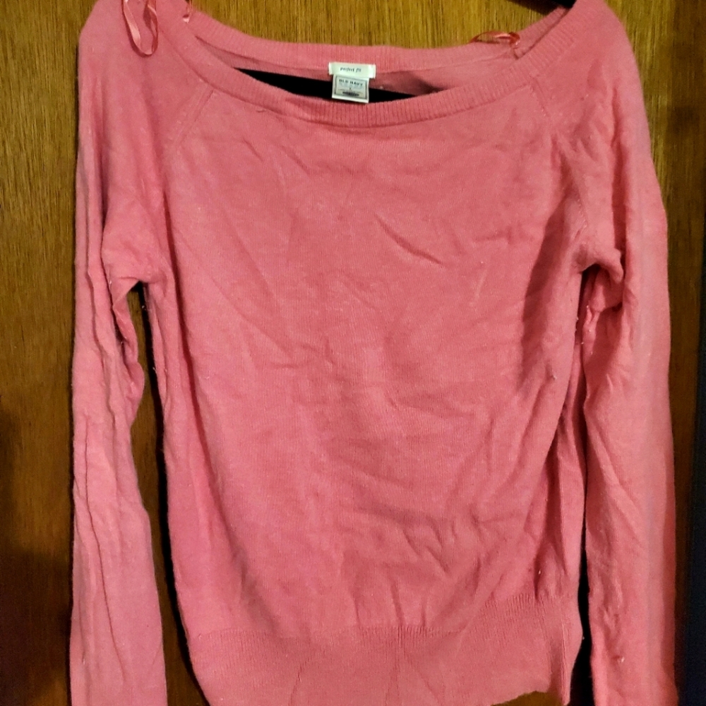 Old Navy pink sweater